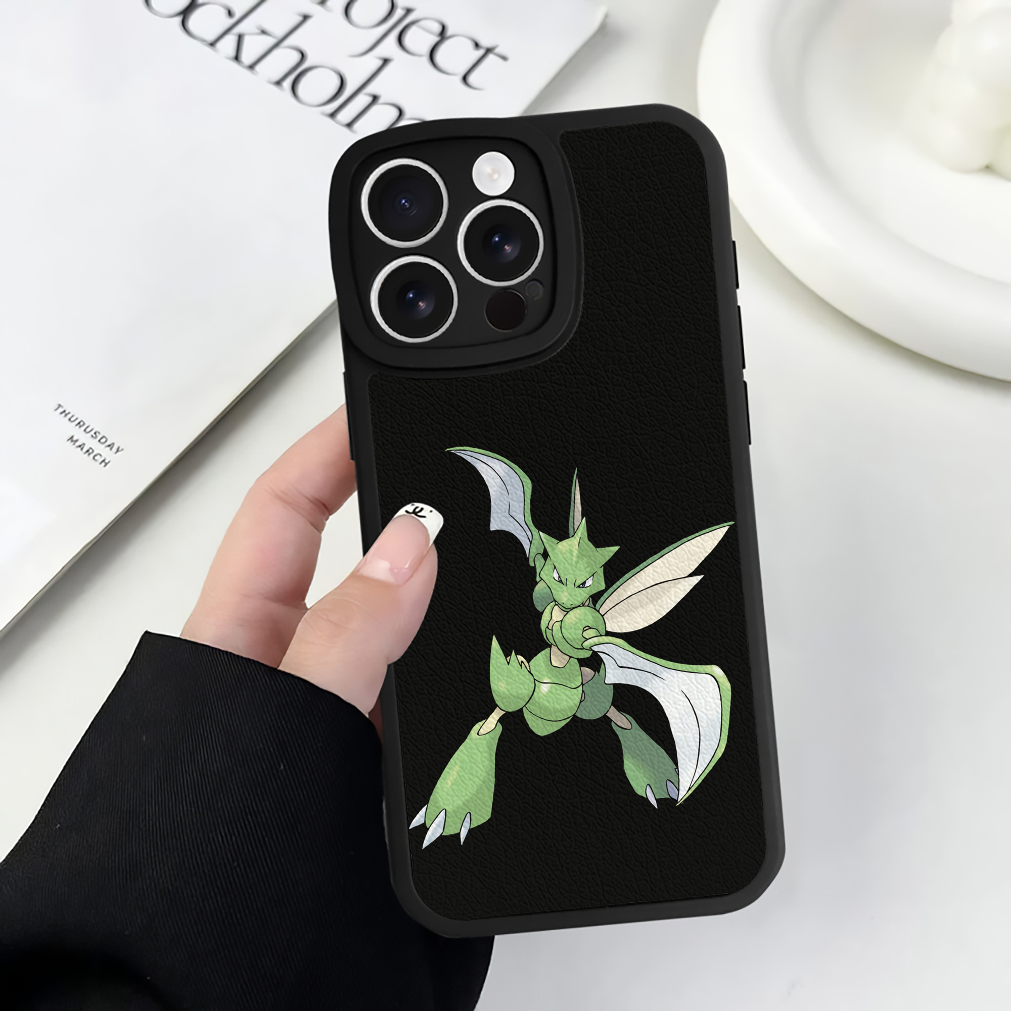 （画像用） ポケットモンスター Pokémon 【iPhone 16シリーズ対応】シリコンスマホケース（レザー調） 材質：シリコン